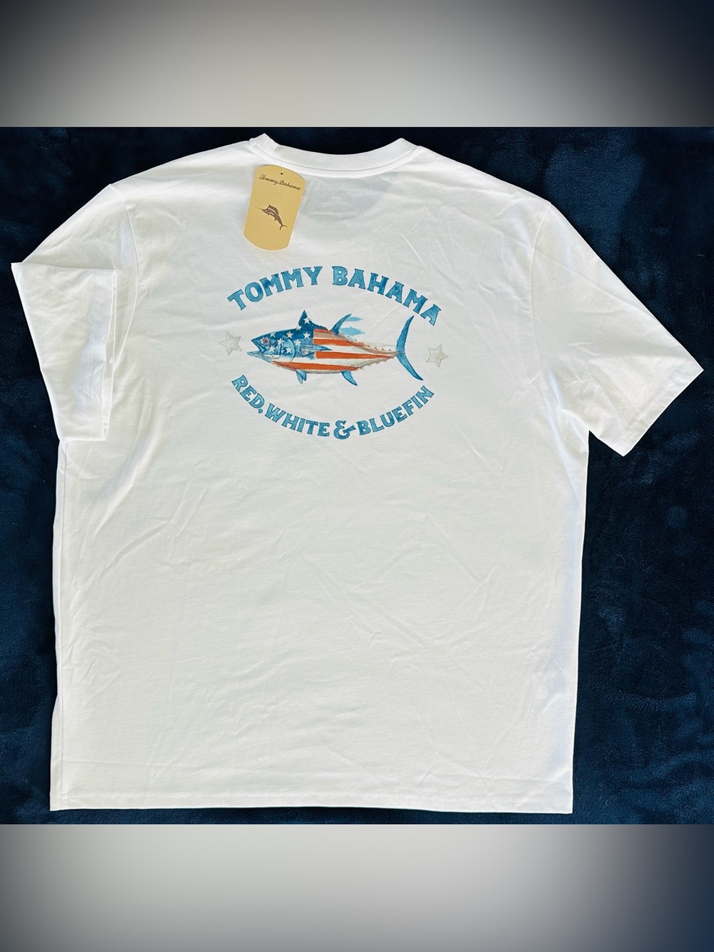 Tommy Bahama Men’s RED WHITE & BLUEFIN White T-shirt XL White Tuna USA Flag Fish